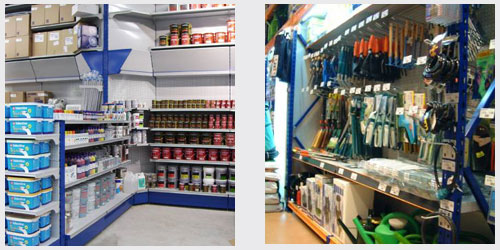 estanteria para articulos de peso como los bortes de opintura, articulos de bricolaje sobre fondo perforado